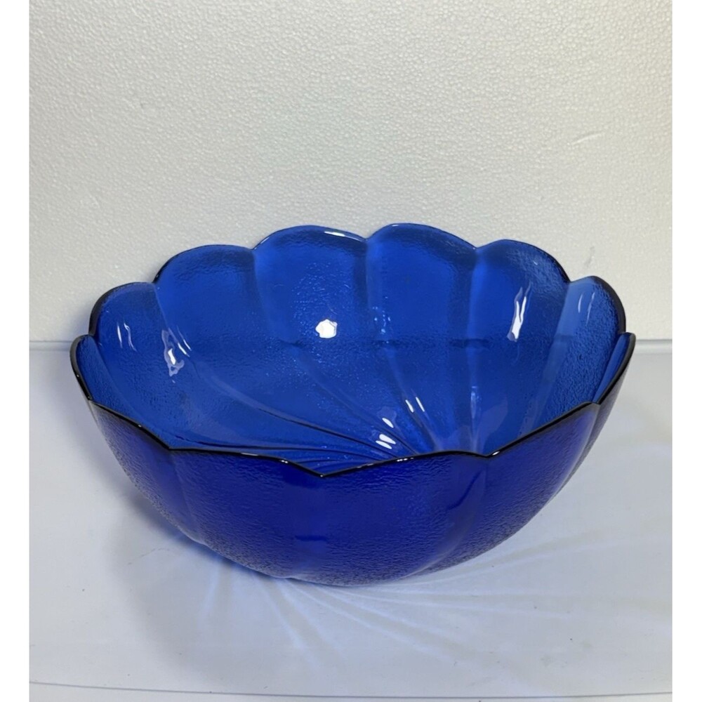 Vintage Arcoroc France Cobalt Blue Swirl Glass Serving Bowl 9” Diameter